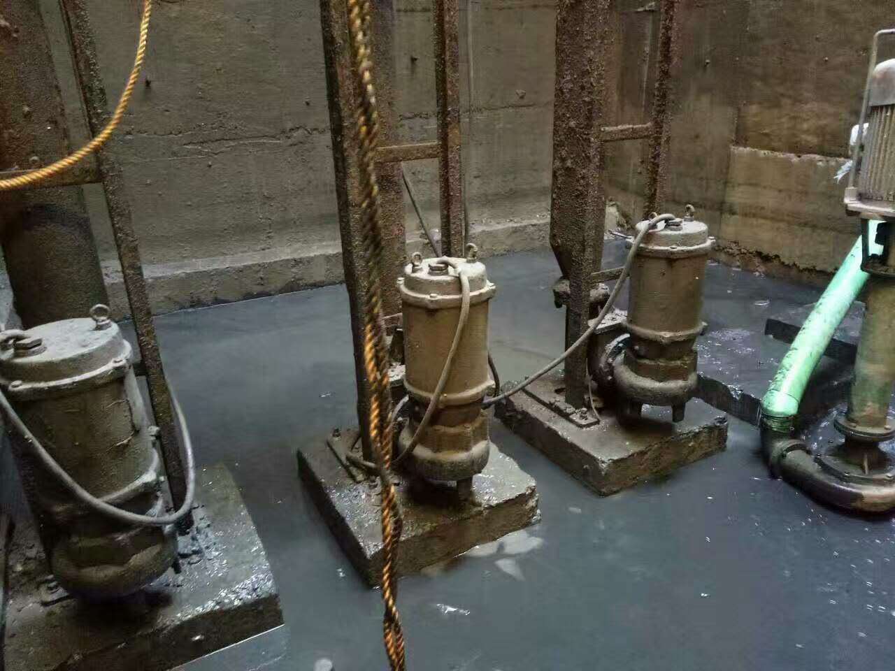 丰县污水池清理